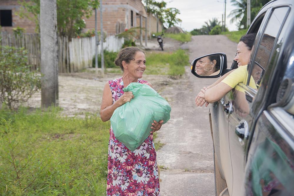 Zona Rural também é beneficiada com distribuição de cestas básicas