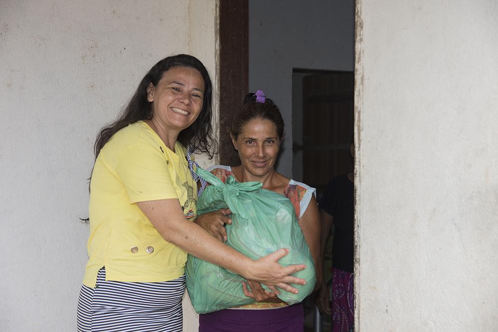 Zona Rural também é beneficiada com distribuição de cestas básicas