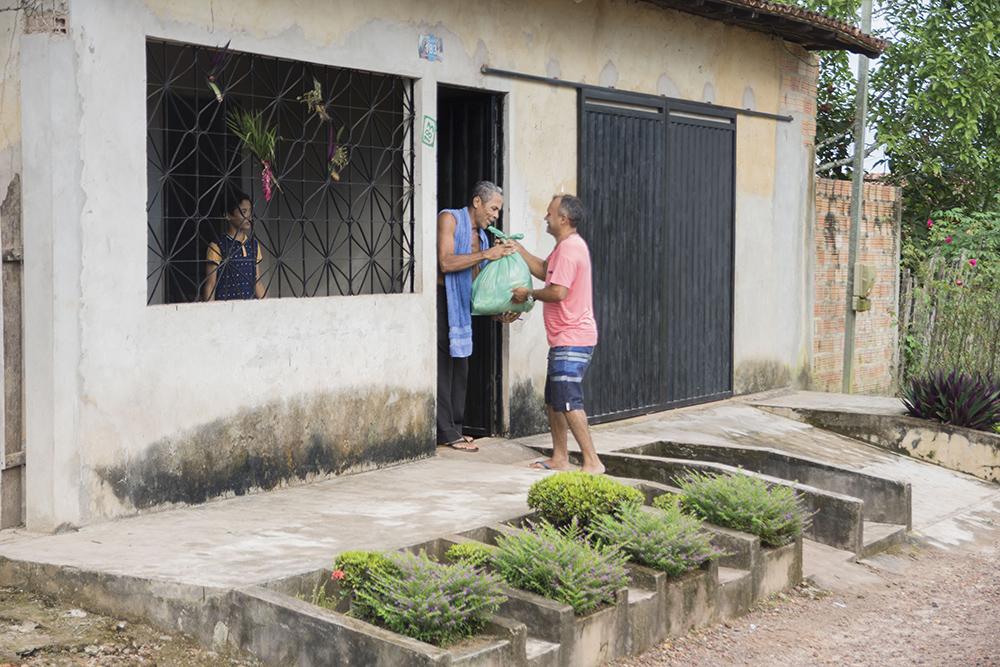 Zona Rural também é beneficiada com distribuição de cestas básicas