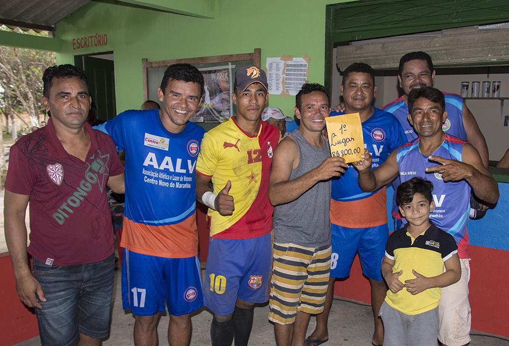 Amigos do Passinho promovem festa de aniversário e movimentam Centro Novo do Maranhão