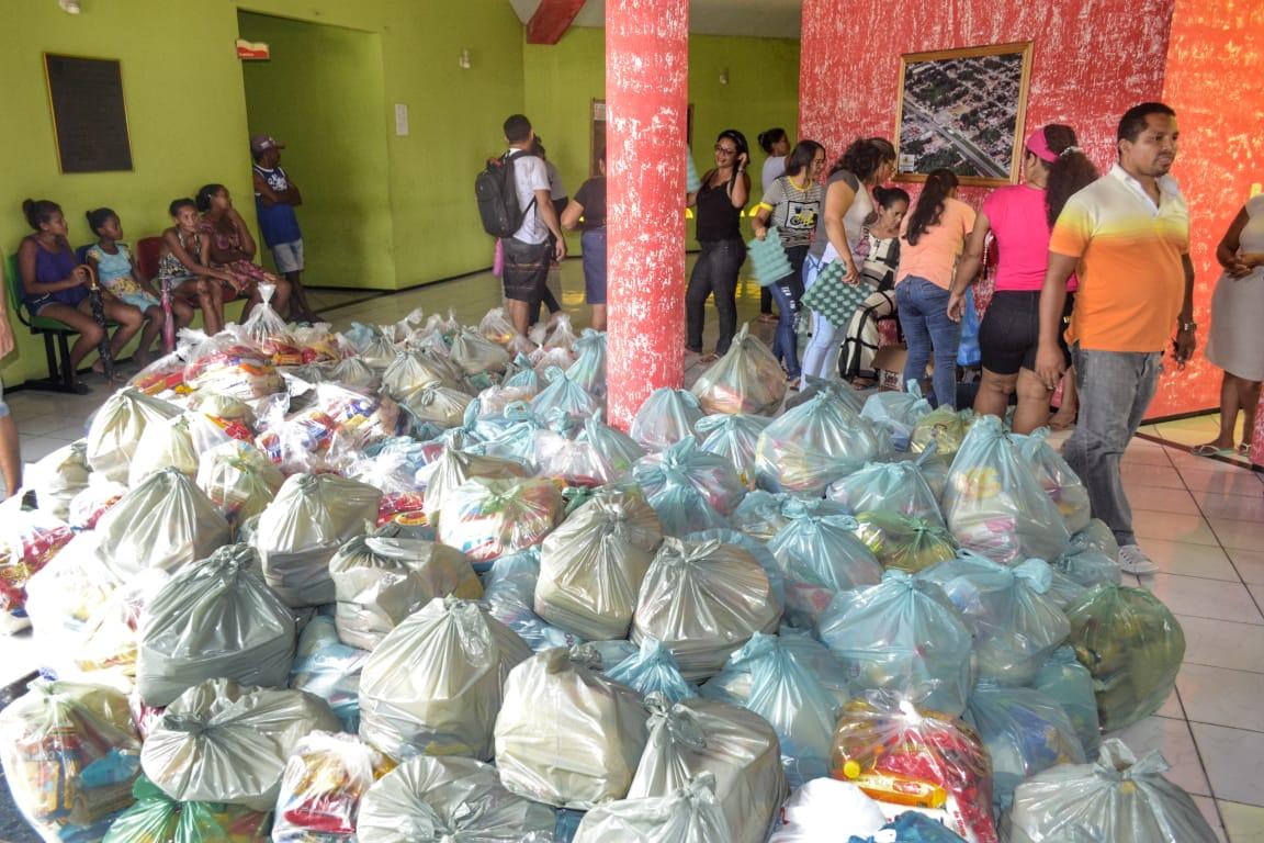 Cestas básicas são distribuídas aos desabrigados em Boa Vista do Gurupi