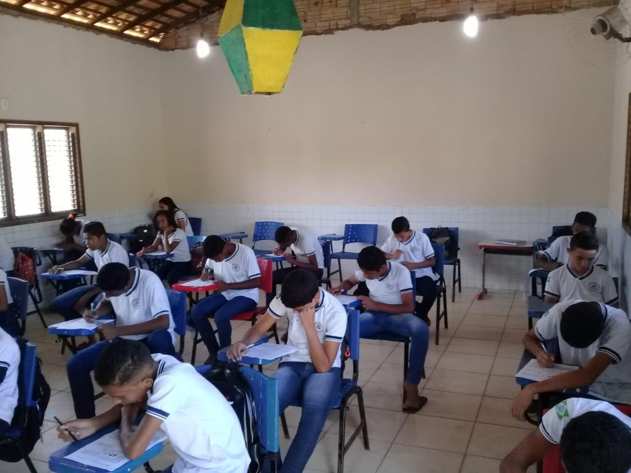 Alunos maracaçumeenses participam de simulado do Mais Ideb