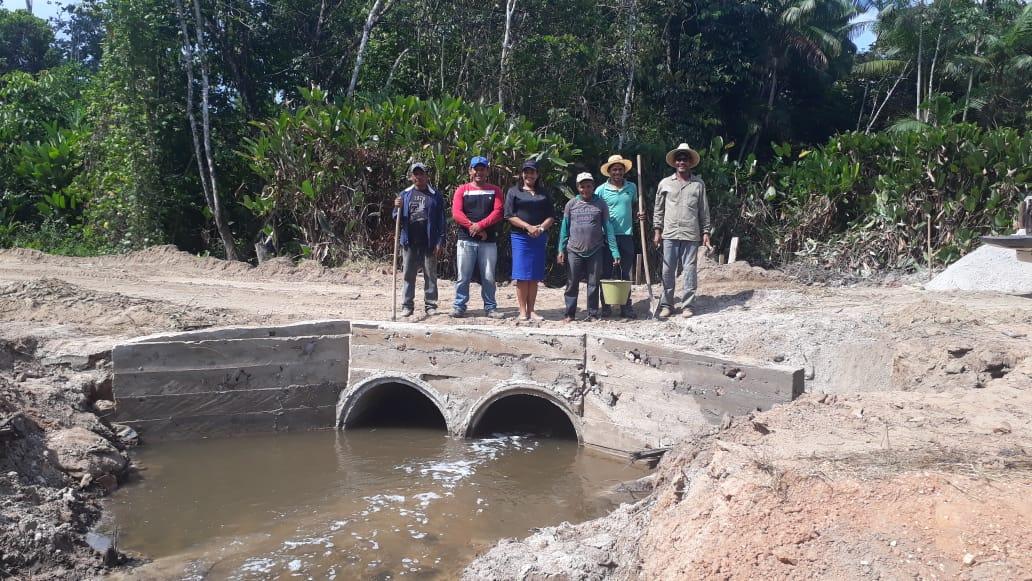 Prefeitura de Amapá constrói bueiros para facilitar escoamento do Igarapé Braço Esquerdo