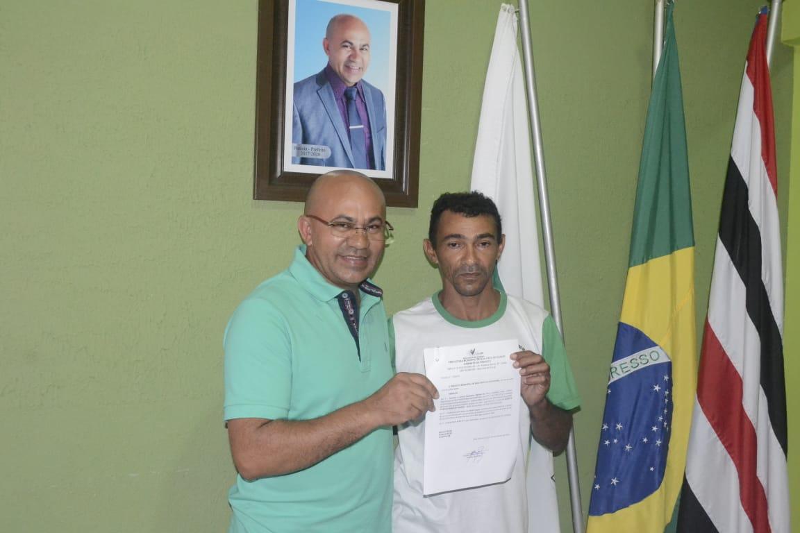 Antonio Batista assina portarias de Agentes Comunitários de Saúde com homenagem ao dia destes profissionais