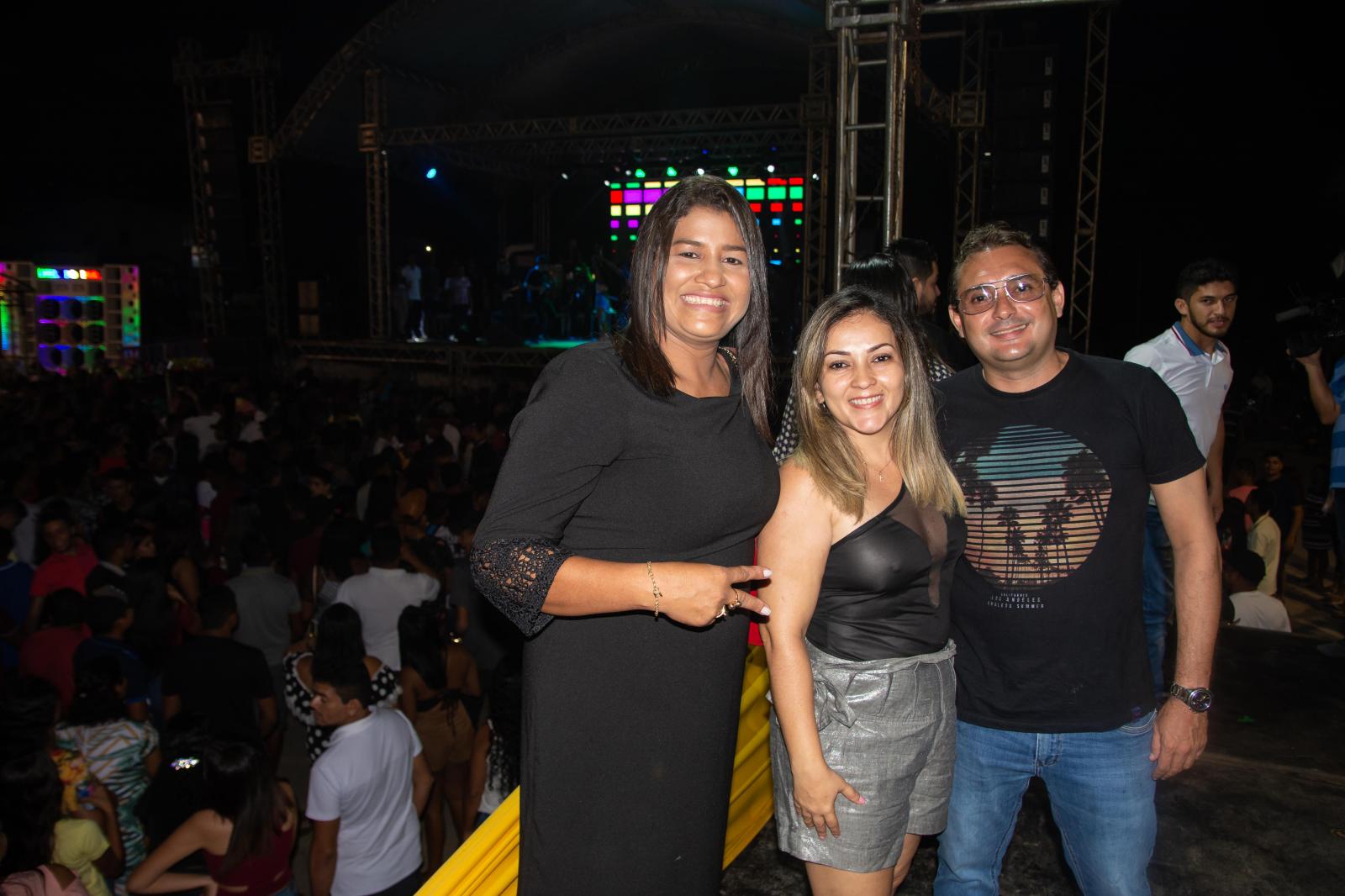 Tate do Ademar sente o carinho dos amapaenses durante show em comemoração ao aniversário da cidade