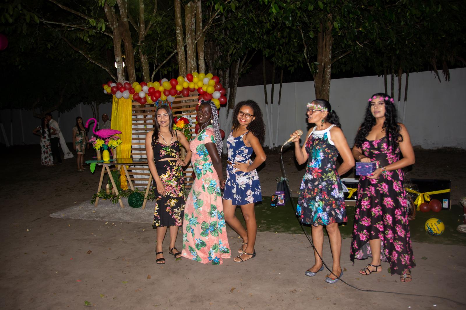 Com noite temática, professores Boa Vista do Gurupi são homenageados pela Prefeitura