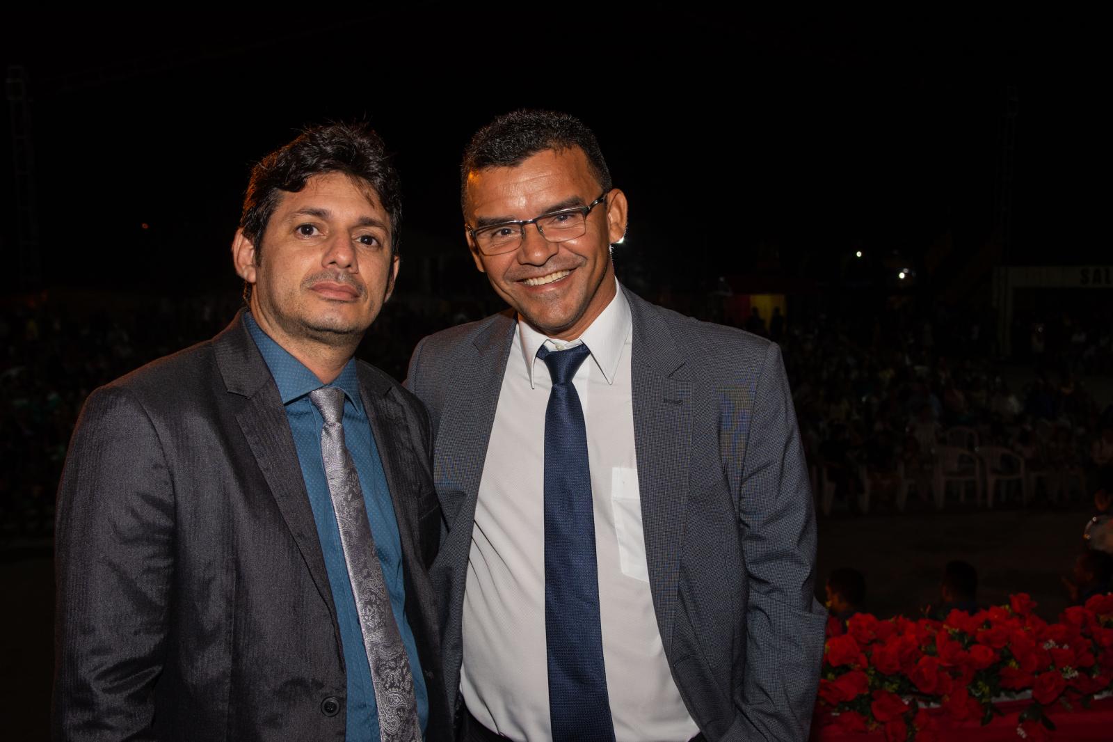 Ney Passinho prestigiou a última noite do Celebrai em Centro Novo do Maranhão