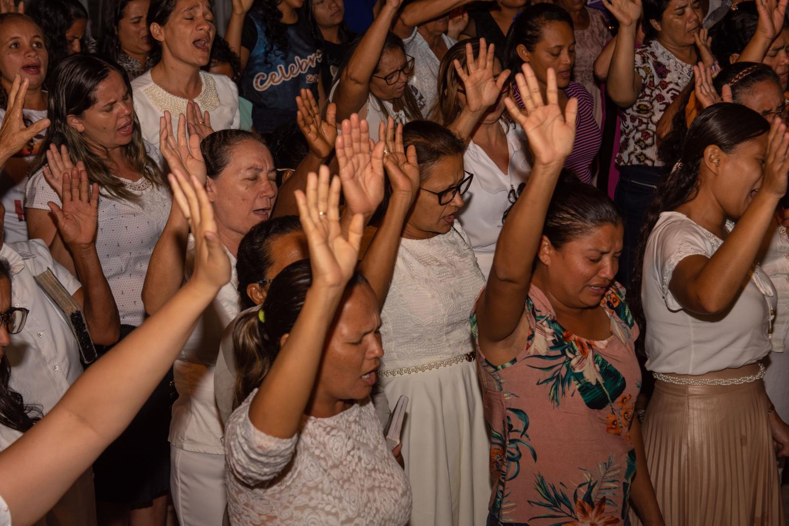 Ney Passinho prestigiou a última noite do Celebrai em Centro Novo do Maranhão