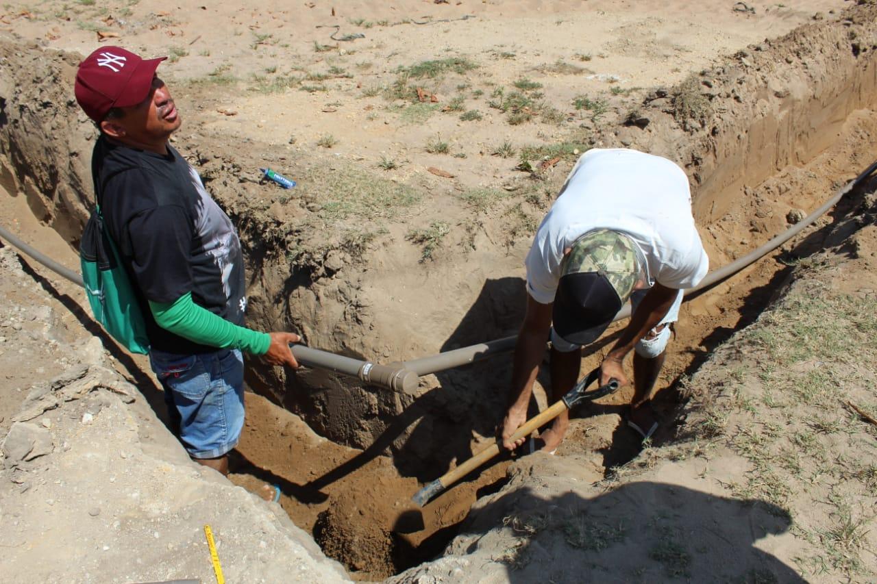 Sistema de água sendo implantado em Centro do Jaci