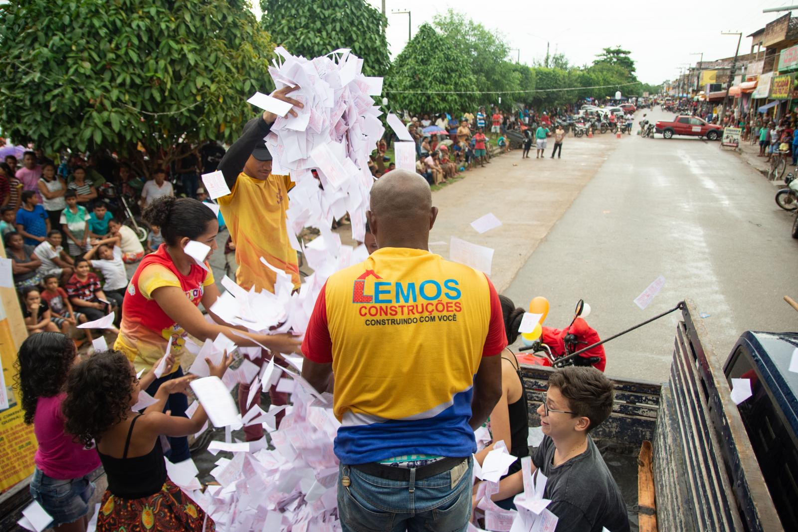 Show de Prêmios do Grupo Lemos fecha o ano trazendo alegria para os clientes