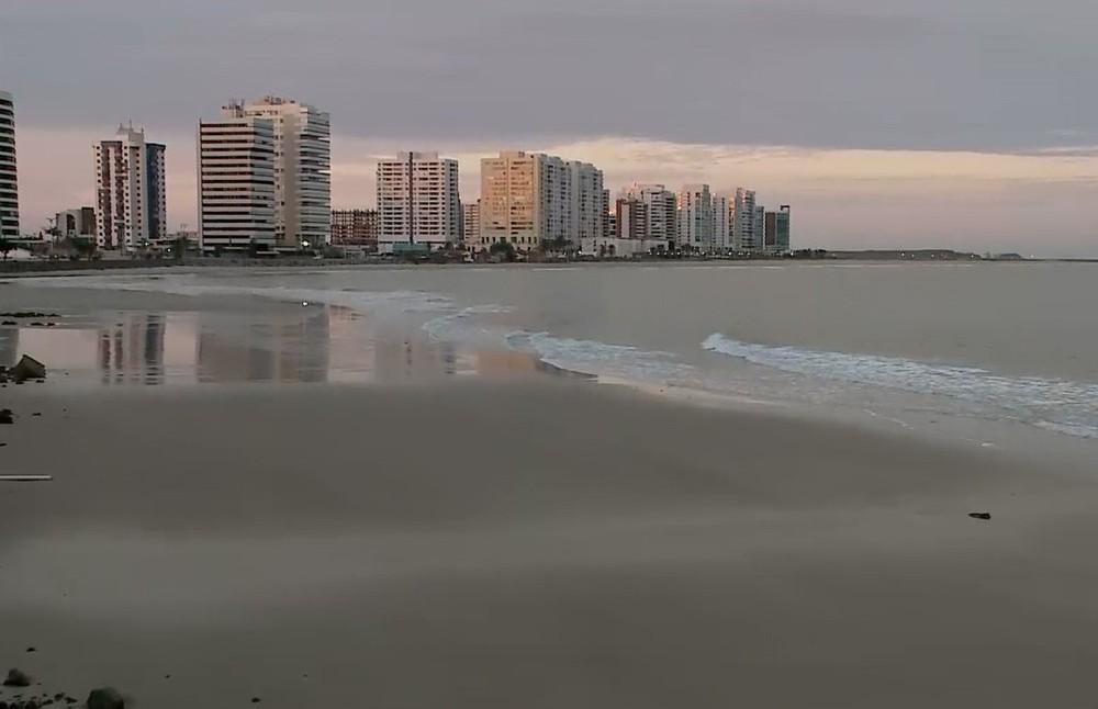 Todas as praias estão impróprias para o banho, diz Sema