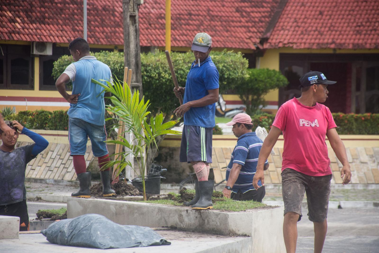 Praça adiantada e falta pouco para ser inaugurada