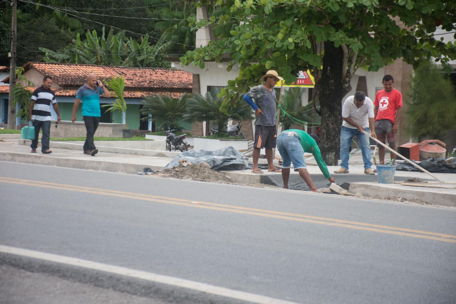 Praça adiantada e falta pouco para ser inaugurada