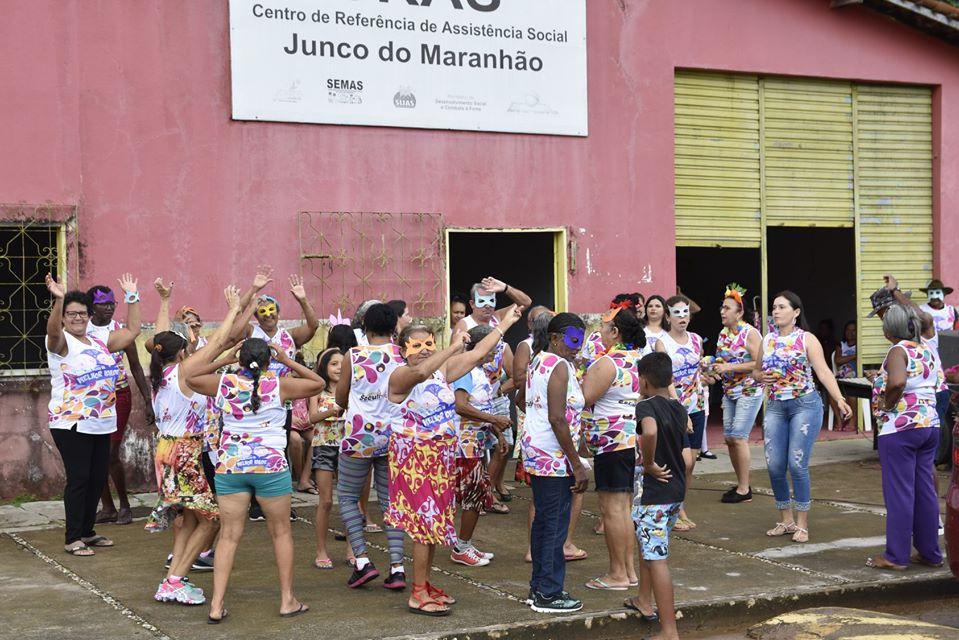 Carnaval da Melhor Idade é sinônimo de entusiasmo para os idosos juncoenses