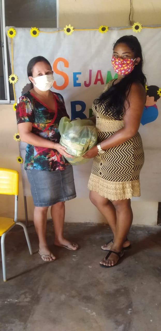 SEMED realiza a segunda etapa da distribuição de kits de alimentos da merenda escolar