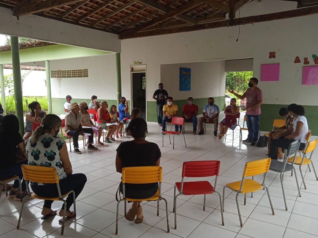 Povoado Bananal recebe equipe da SEMED para a criação do Conselho Escolar