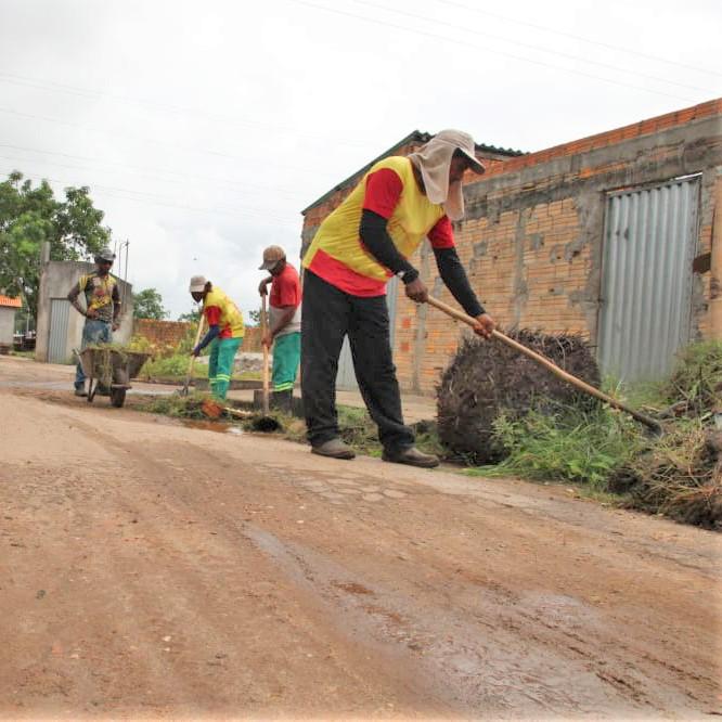 Prefeitura de Governador Nunes Freire realiza limpeza urbana no Bairro JK