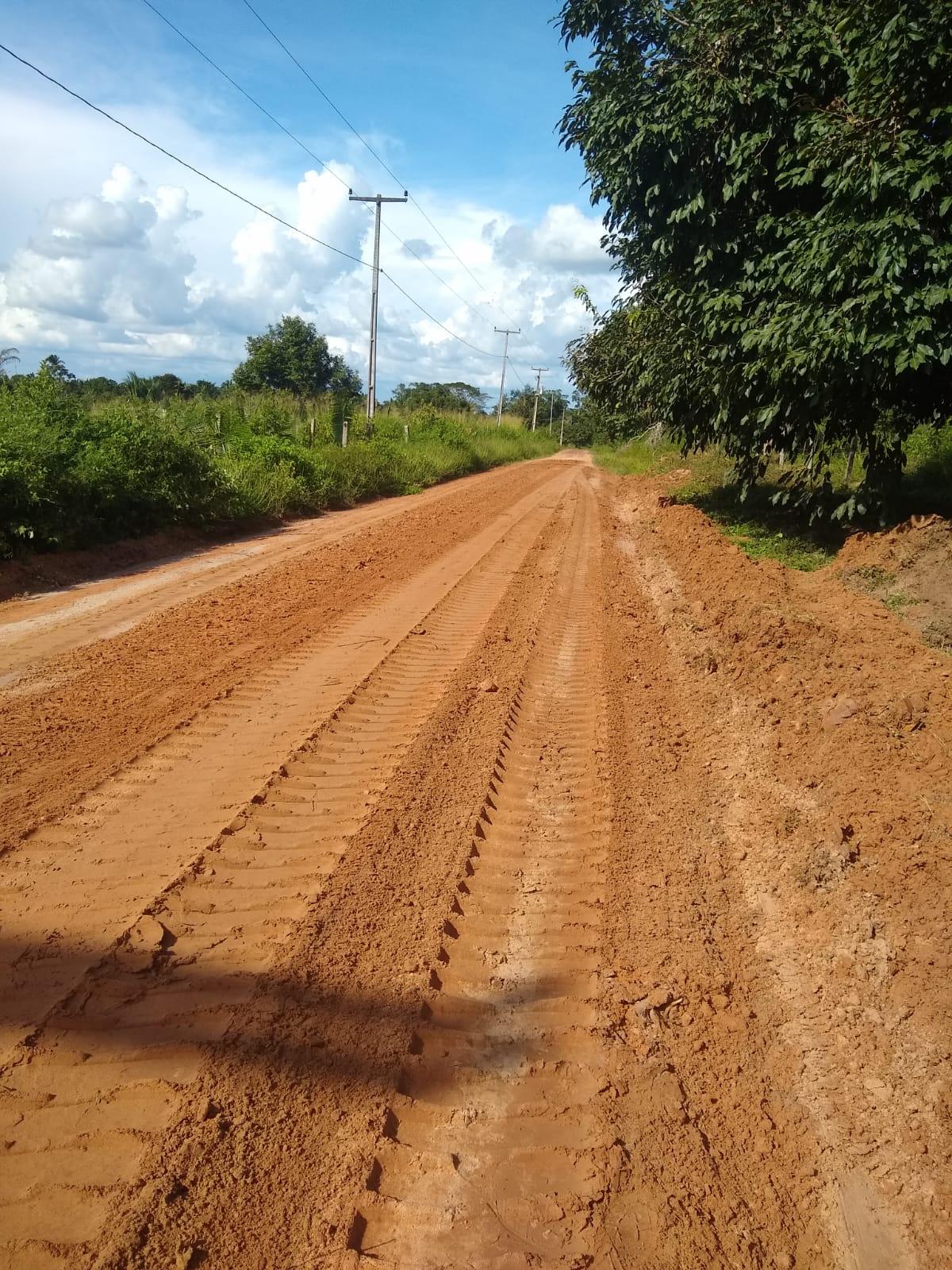 Melhoria na estrada de acesso ao Povoado Urubuçu, Zona Rural de Presidente Médici