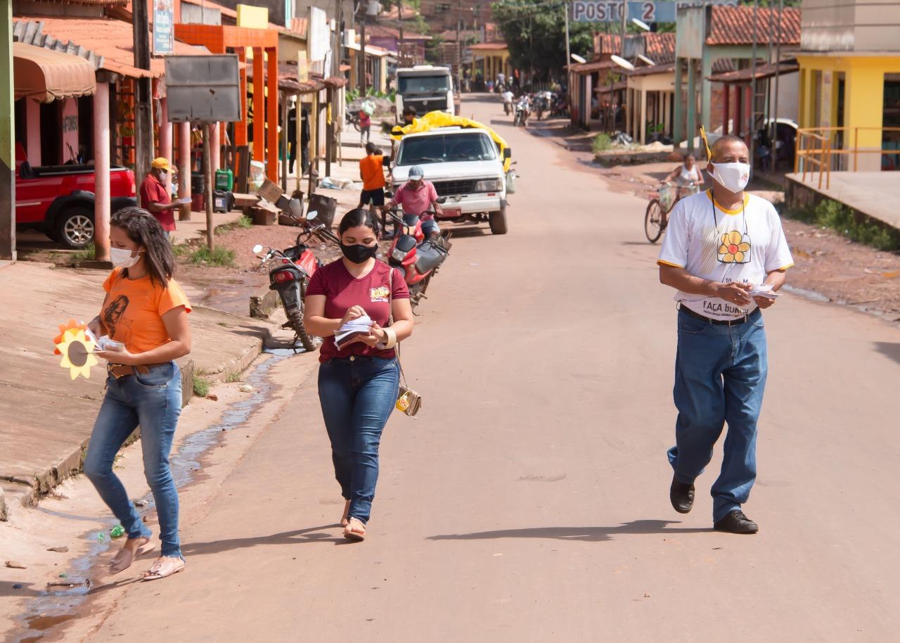 SEMAS de Centro Novo promove caminhada alusiva ao Dia de Combate ao Abuso e Exploração Sexual de Crianças e Adolescentes