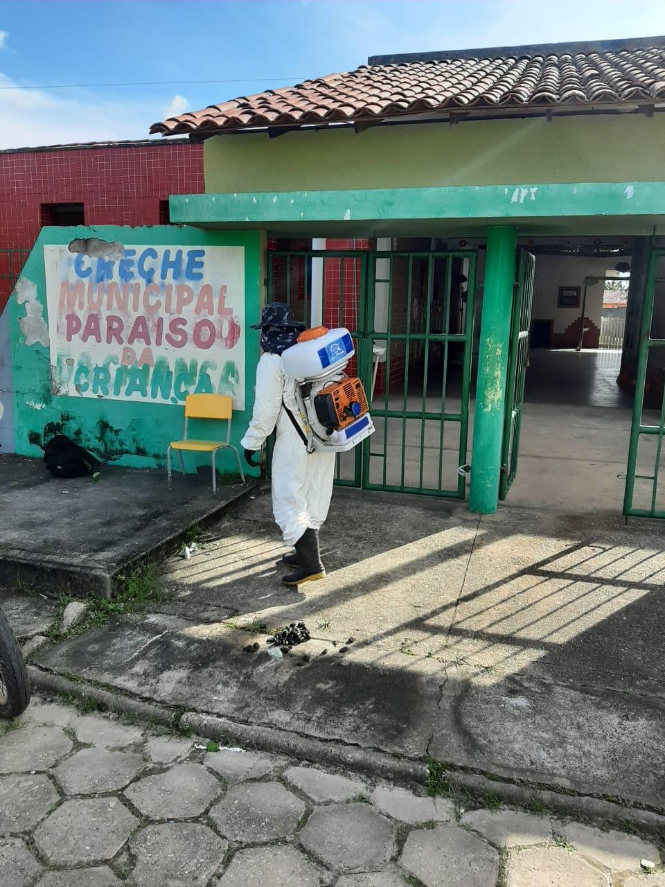 Prefeitura de Presidente Médici mantém serviços periódicos de sanitização dos prédios públicos