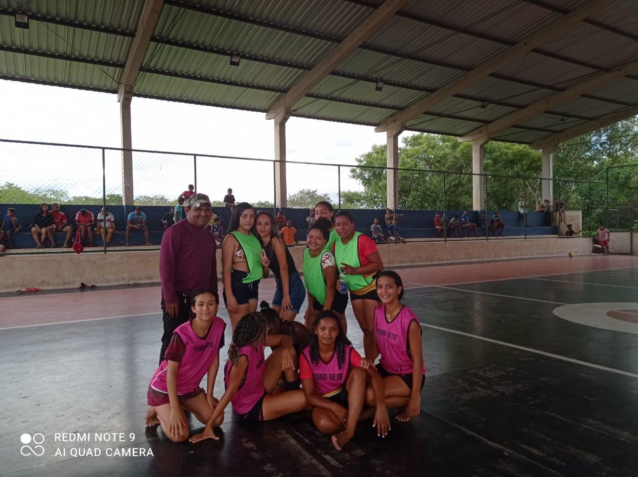 Vereador Marcos mantém apoio ao esporte centronovense e estimula realização de torneio de futsal em Chega Tudo