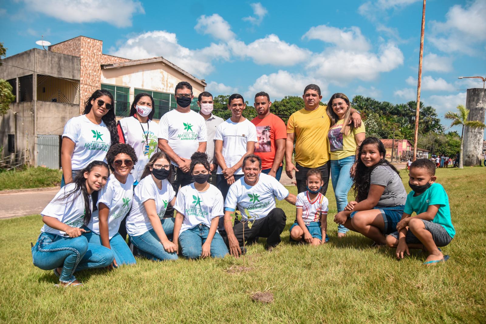 Plante uma esperança! Junco do Maranhão celebrou o Dia da Árvore com plantio de mudas e entrega dos cartões do Agente Jovem Ambiental