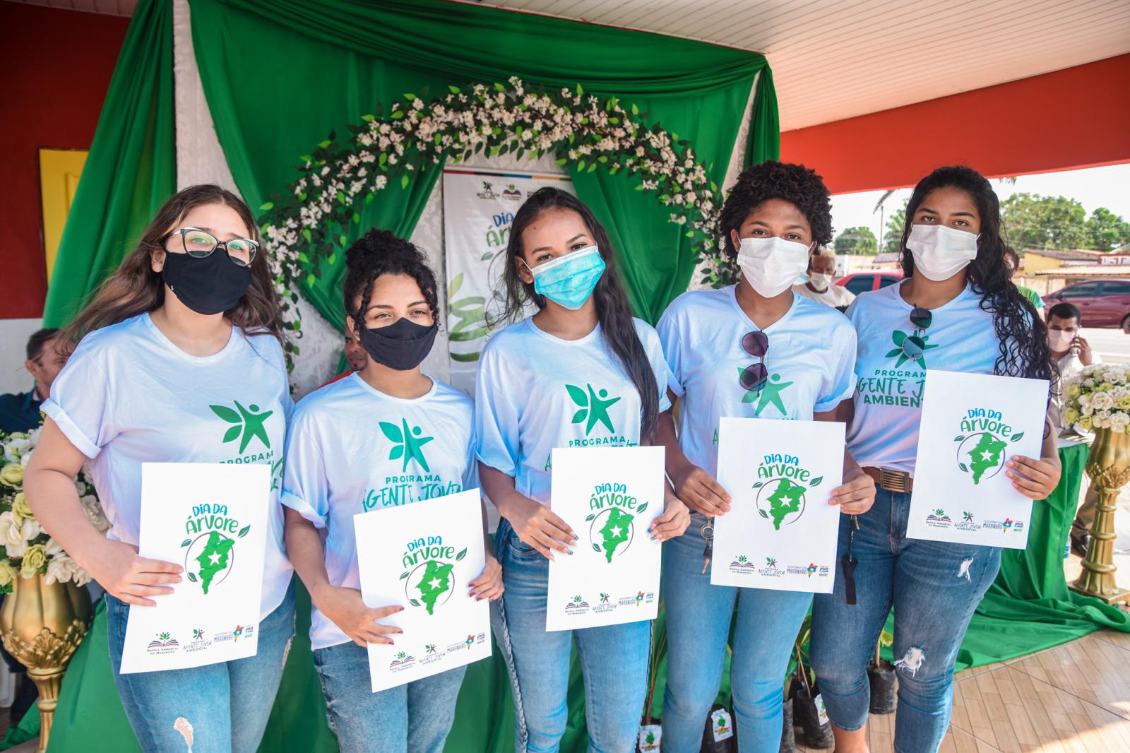 Plante uma esperança! Junco do Maranhão celebrou o Dia da Árvore com plantio de mudas e entrega dos cartões do Agente Jovem Ambiental