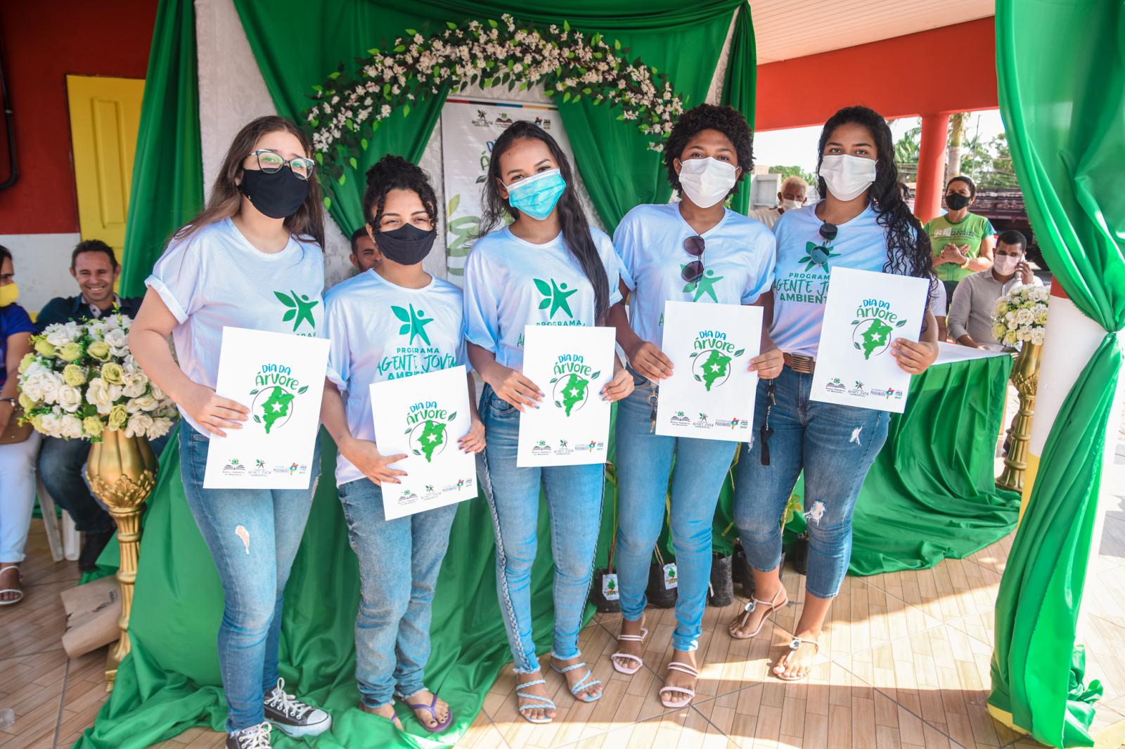 Plante uma esperança! Junco do Maranhão celebrou o Dia da Árvore com plantio de mudas e entrega dos cartões do Agente Jovem Ambiental