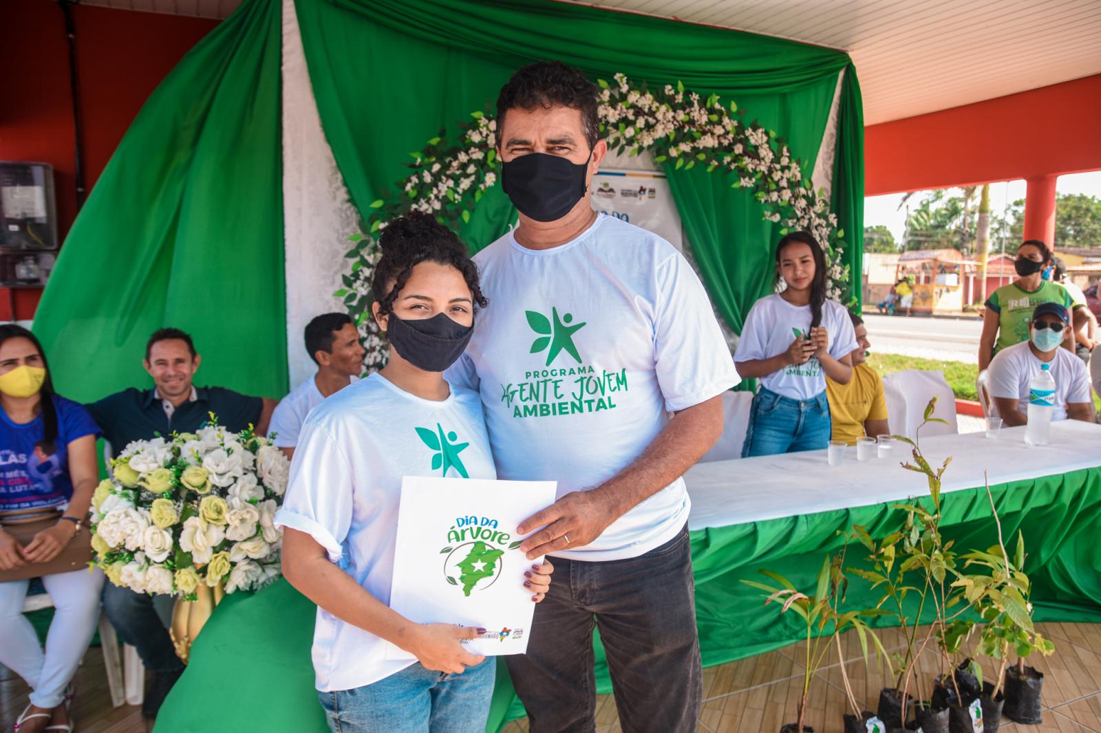 Plante uma esperança! Junco do Maranhão celebrou o Dia da Árvore com plantio de mudas e entrega dos cartões do Agente Jovem Ambiental