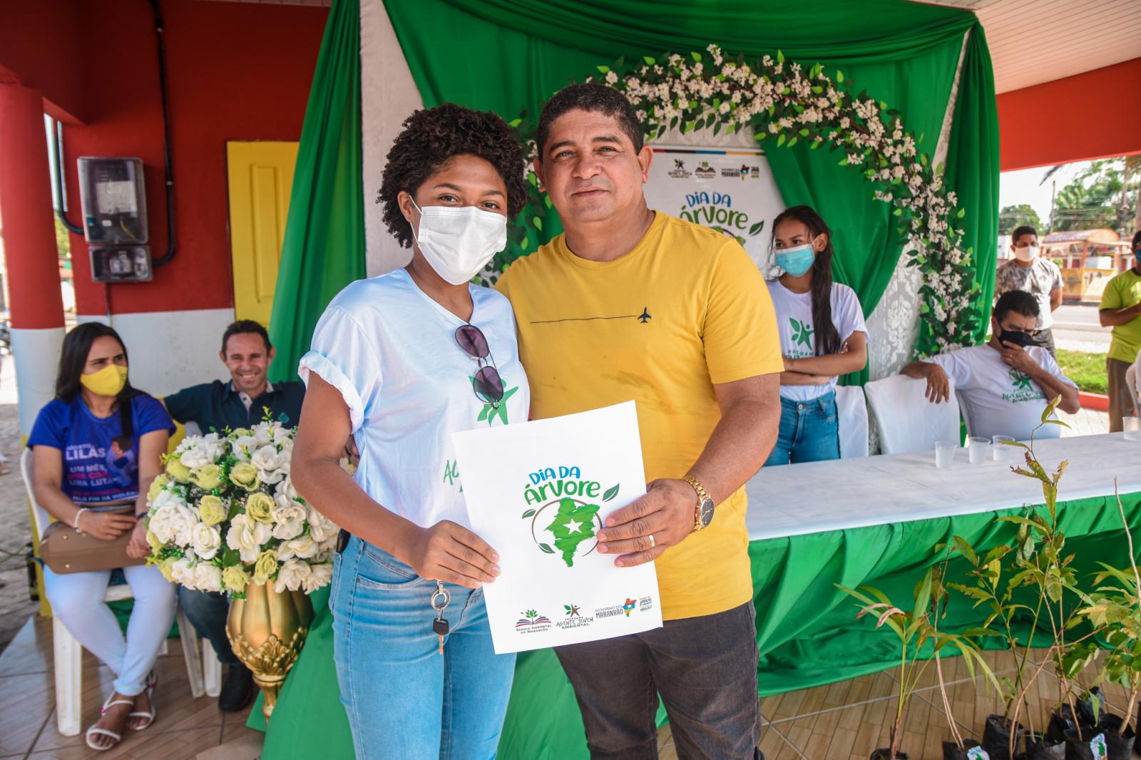 Plante uma esperança! Junco do Maranhão celebrou o Dia da Árvore com plantio de mudas e entrega dos cartões do Agente Jovem Ambiental