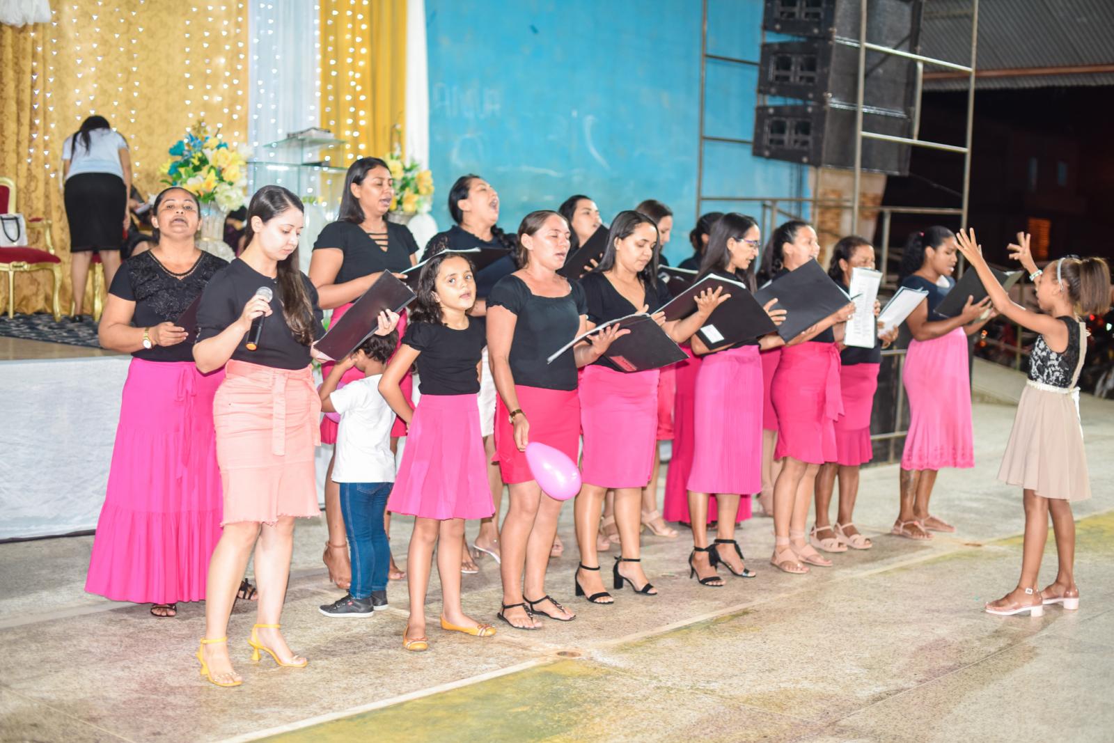 Conferência Mulheres que Brilham emociona