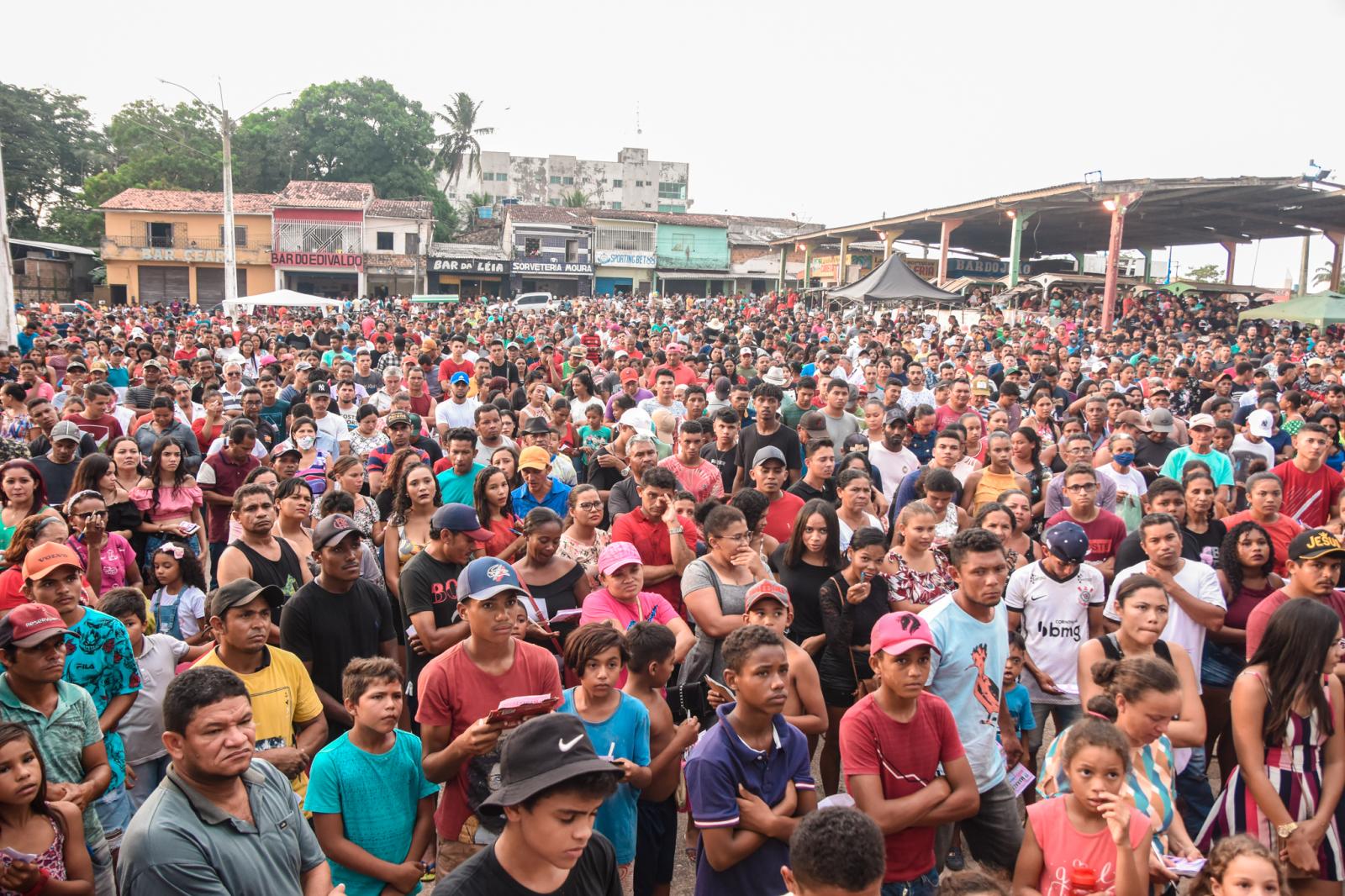 Festival de Prêmios de Maracaçumé reúne multidão em Praça Pública