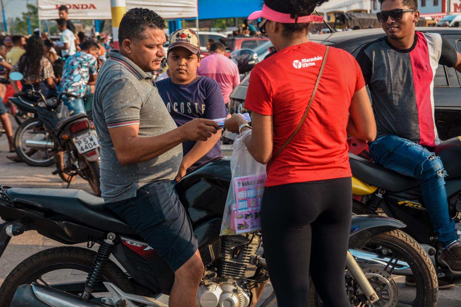 Festival de Prêmios de Maracaçumé reúne multidão em Praça Pública