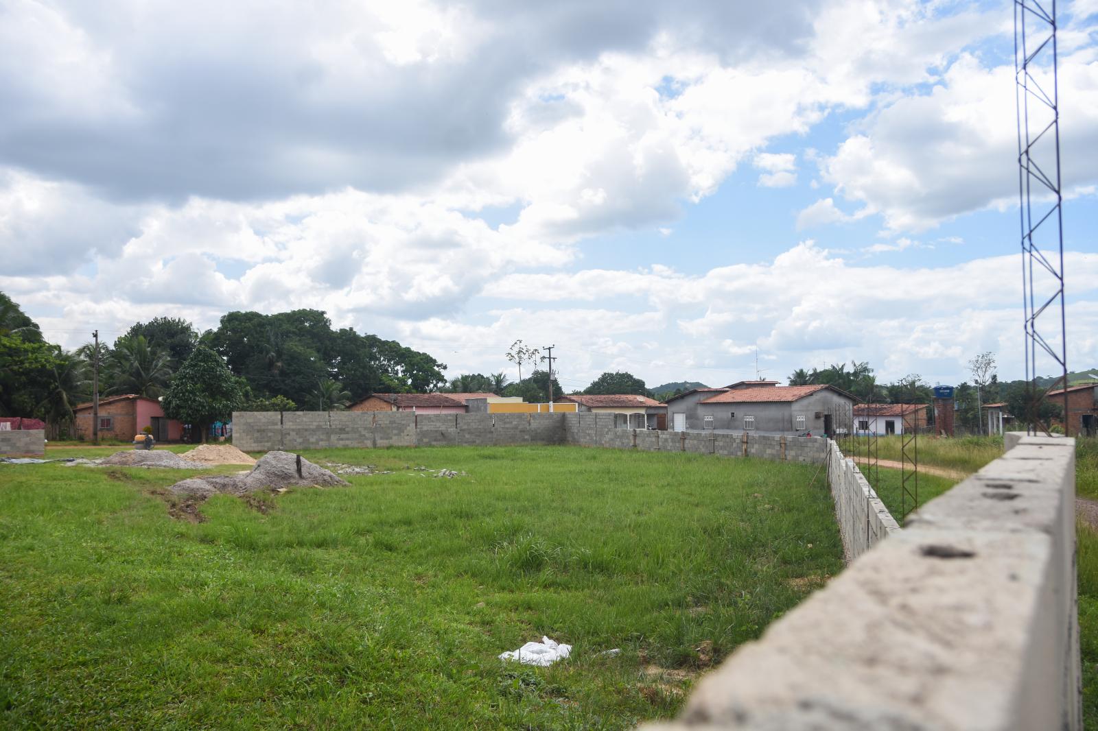 Prefeitura de Centro Novo executa reformas de escolas da Rede Municipal de Ensino