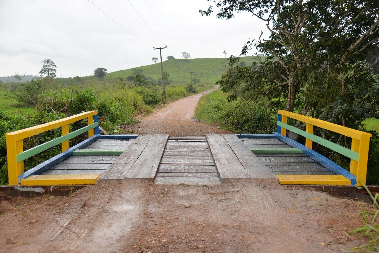 Prefeitura de Centro Novo do Maranhão continua recuperando pontes e melhorando as condições de tráfego pelo Zona Rural