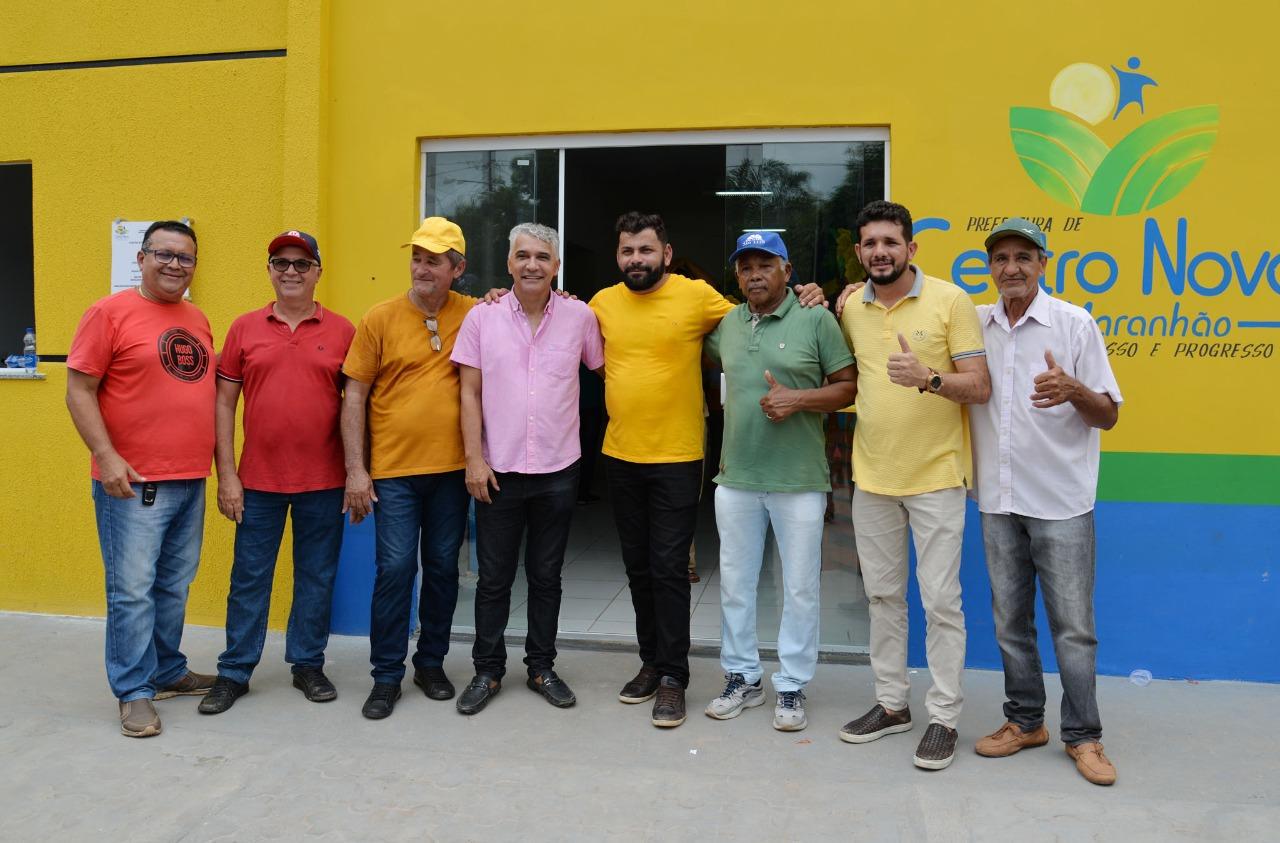 Prefeito Junior Garimpeiro entrega ambulância e inaugura escola em um fim de semana de sonhos realizados