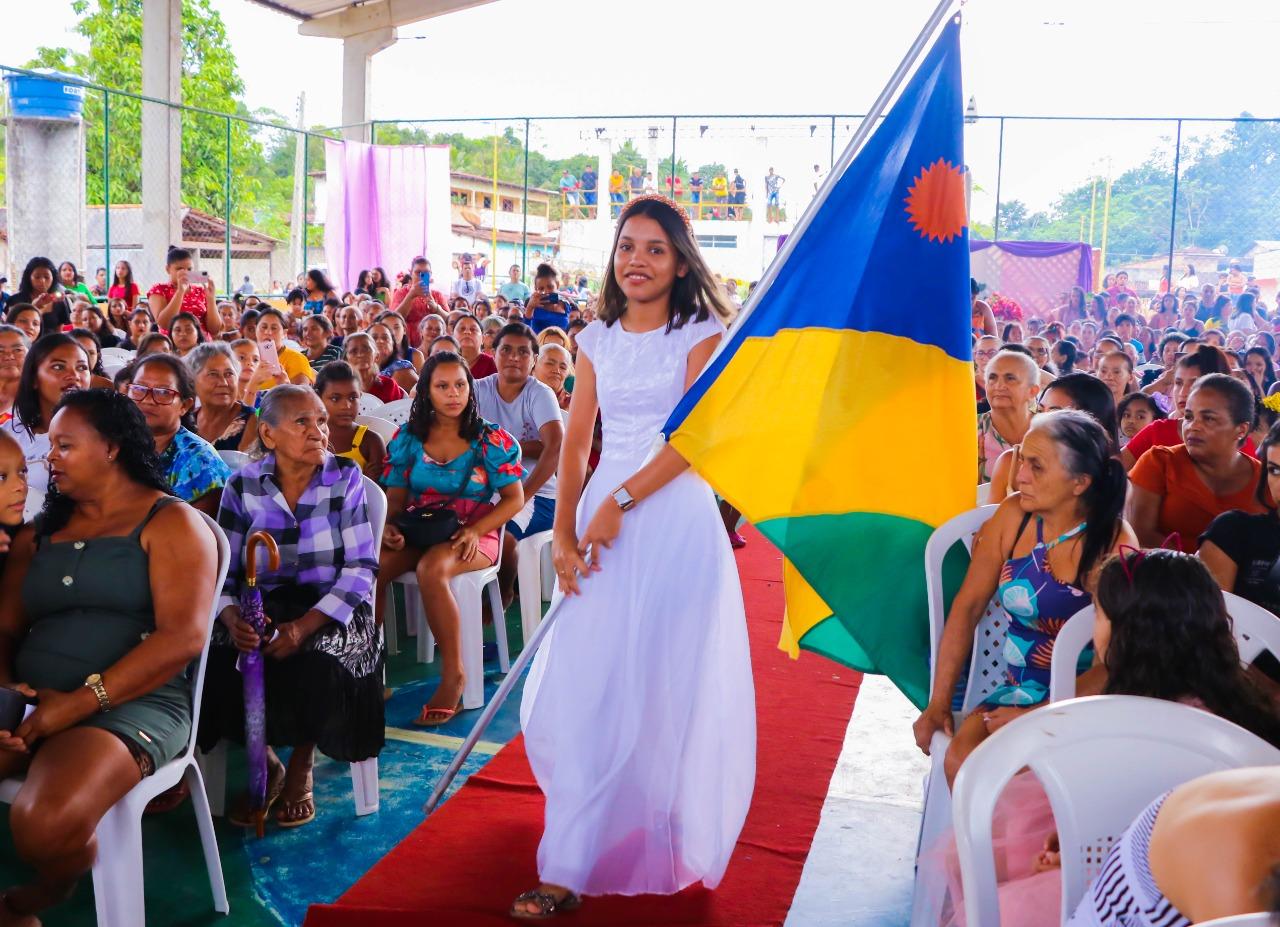 Show das Mães trouxe prêmios, homenagens e carinho na comemoração ao Dia das Mães em Centro Novo