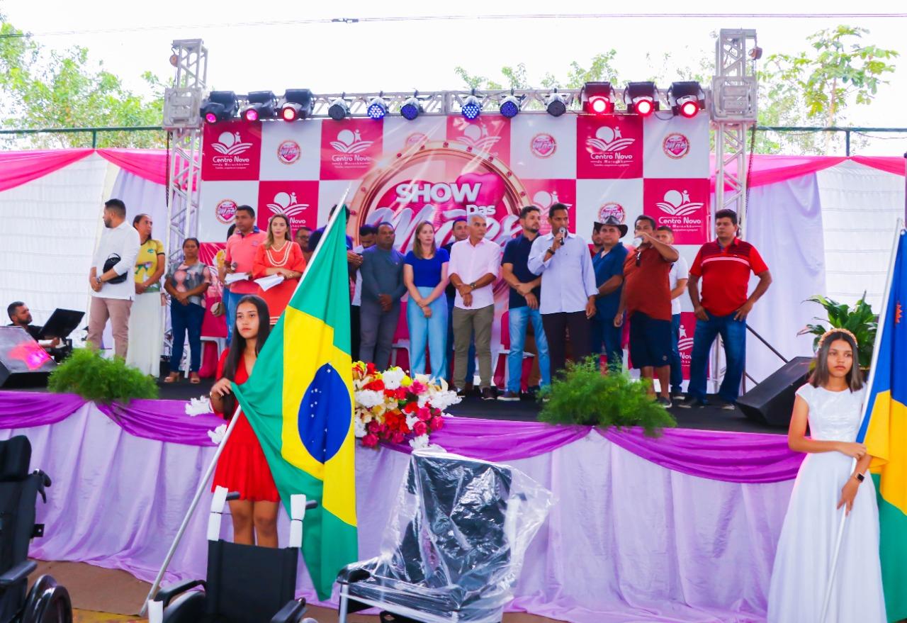 Show das Mães trouxe prêmios, homenagens e carinho na comemoração ao Dia das Mães em Centro Novo