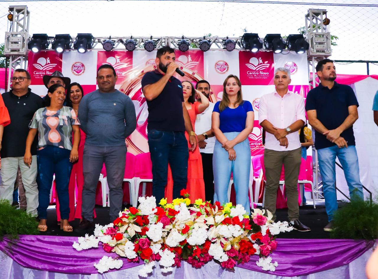 Show das Mães trouxe prêmios, homenagens e carinho na comemoração ao Dia das Mães em Centro Novo