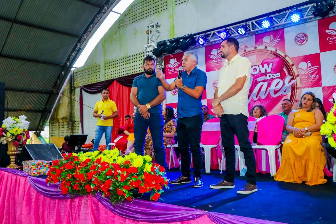 Show das Mães trouxe prêmios, homenagens e carinho na comemoração ao Dia das Mães em Centro Novo