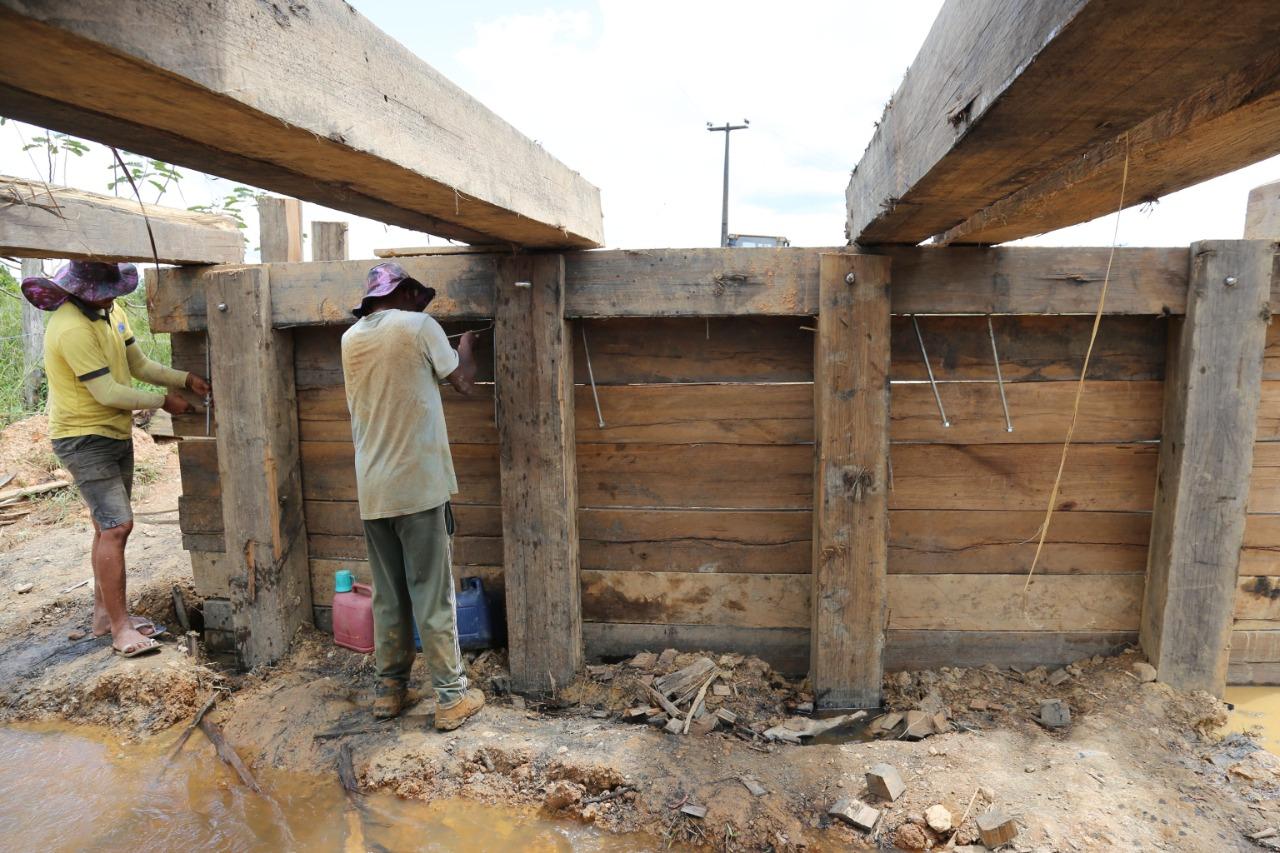 Melhoria nas estradas vicinais e construção de pontes, Centro Novo avançando