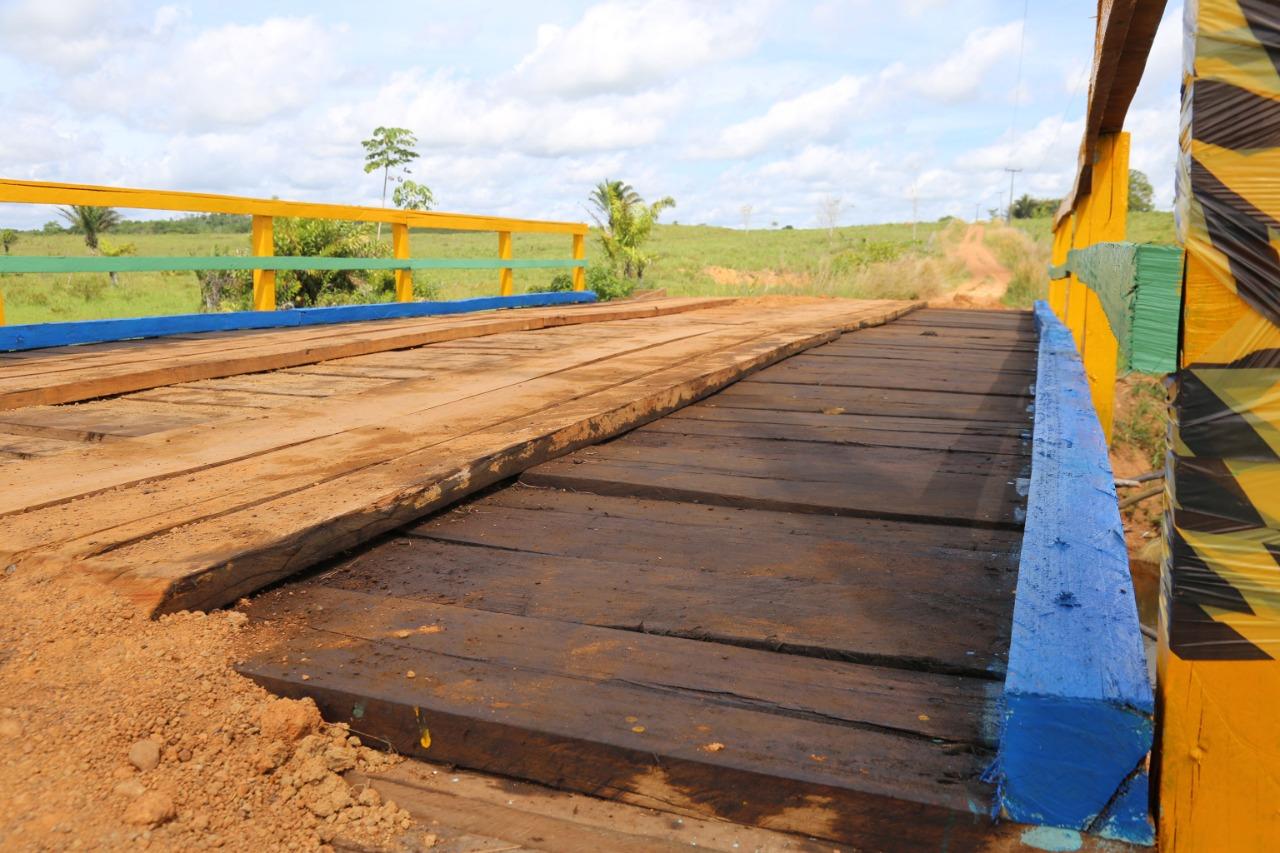 Melhoria nas estradas vicinais e construção de pontes, Centro Novo avançando