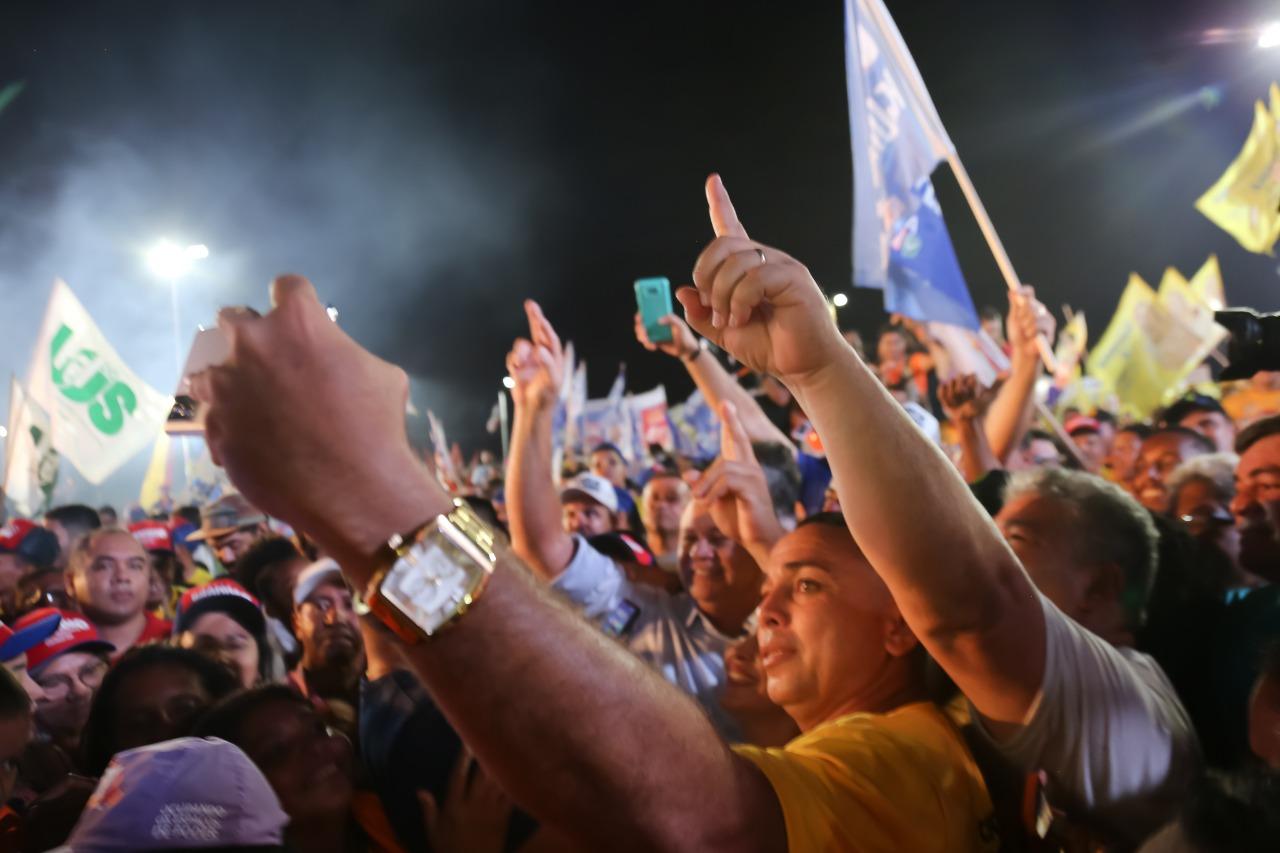 Junior Garimpeiro prestigia Brandão em uma das maiores convenções políticas do Maranhão