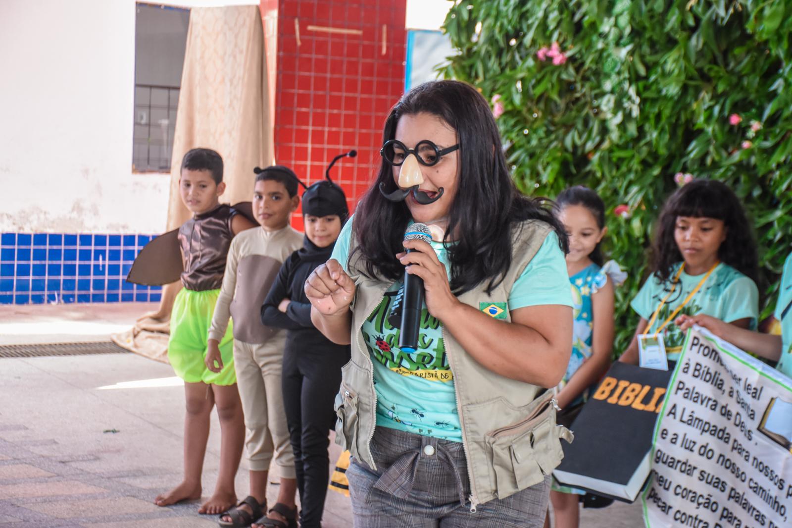 A Escola Cristã de Férias leva orientação e a palavra de Deus as crianças de Maracaçumé