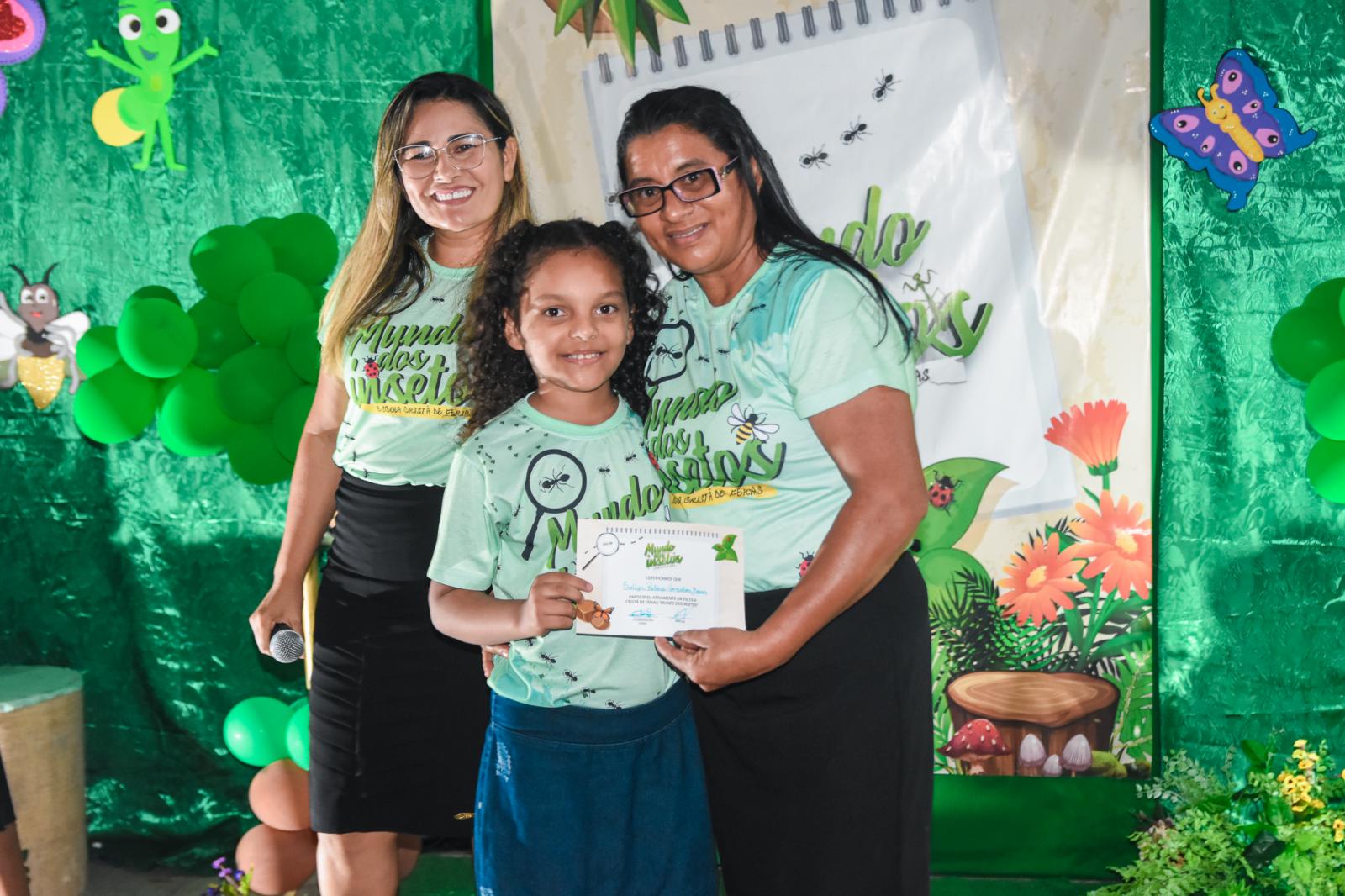 A Escola Cristã de Férias leva orientação e a palavra de Deus as crianças de Maracaçumé