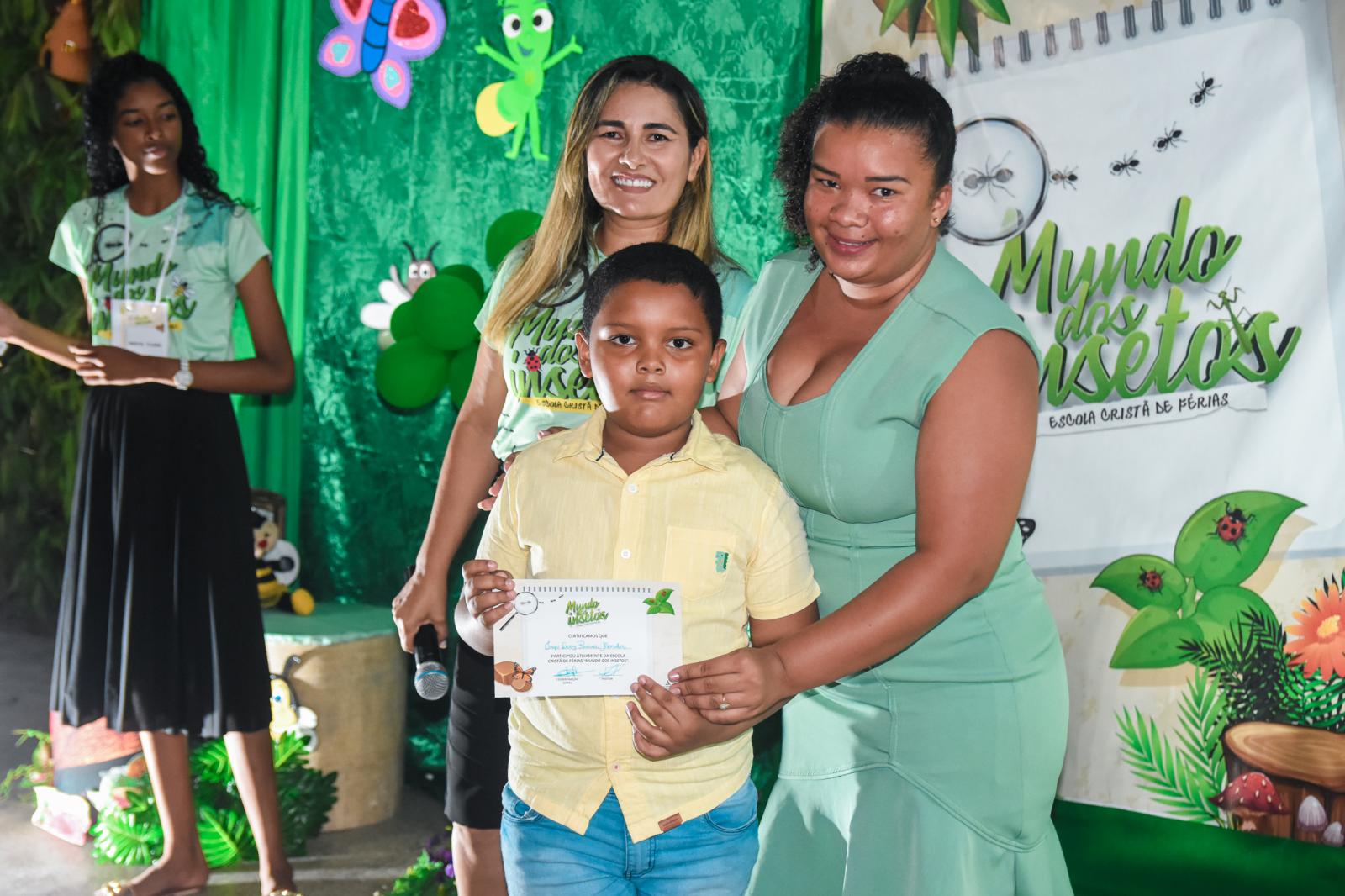 A Escola Cristã de Férias leva orientação e a palavra de Deus as crianças de Maracaçumé