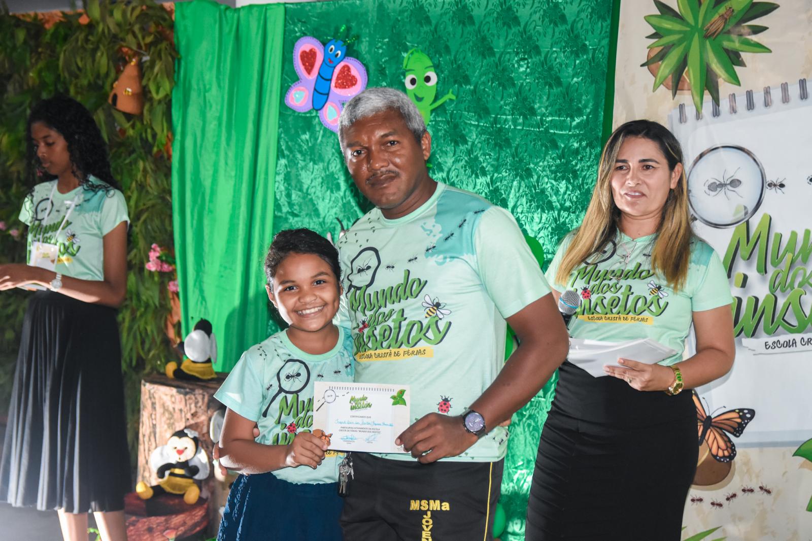 A Escola Cristã de Férias leva orientação e a palavra de Deus as crianças de Maracaçumé