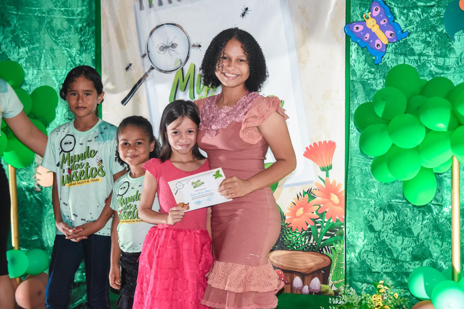 A Escola Cristã de Férias leva orientação e a palavra de Deus as crianças de Maracaçumé