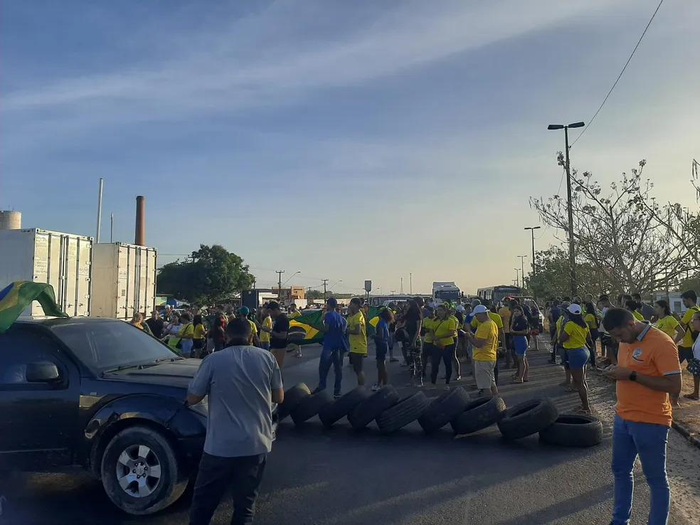 Maranhão tem interdições em rodovias federais e protestos contra resultado das urnas após derrota de Bolsonaro