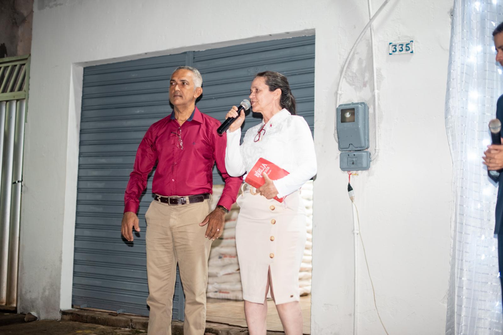 Irmã Angelita e Família realizam culto de gratidão a Deus